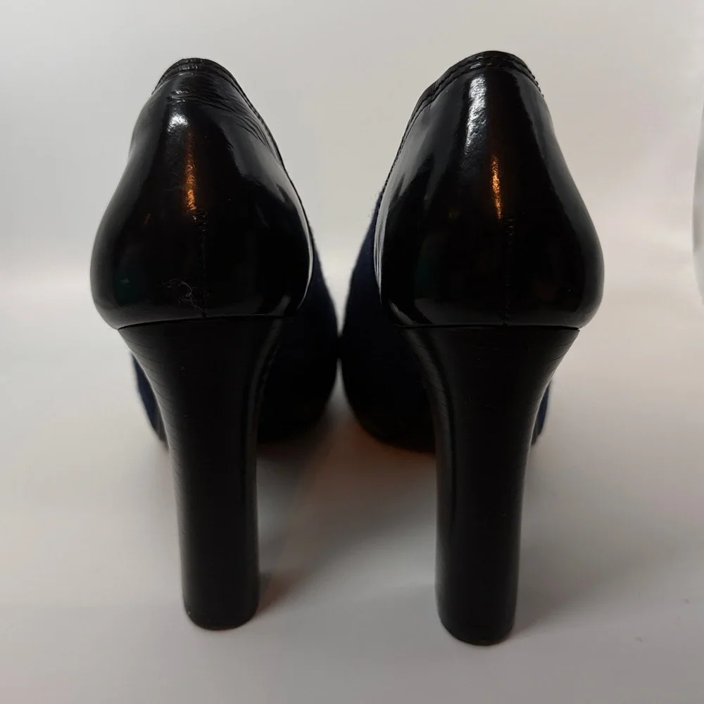 Tory Burch Leighton Women’s Sz 8 Wing Tip Style Ankle Booties Navy & Black Heels